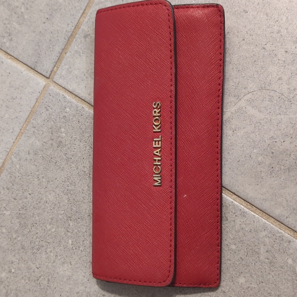 Michael kors wallet